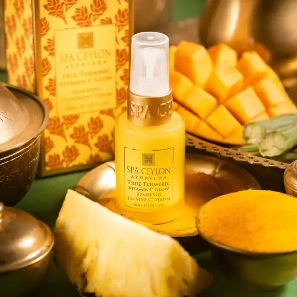 True Turmeric Vitamin C Glow Renewing Treatment Serum 30ml